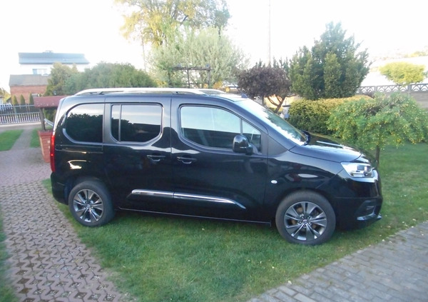 Toyota Proace City Verso cena 86000 przebieg: 90000, rok produkcji 2021 z Dobiegniew małe 106